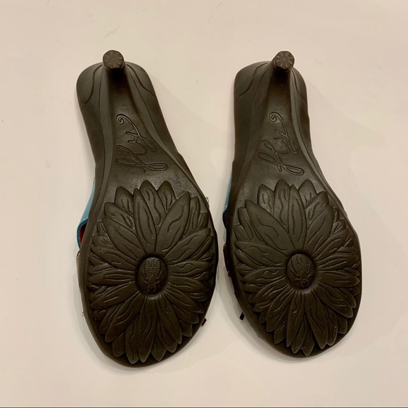 Fly London Slip On Sandals Kitten Heel  Sz 37 - Picture 6 of 6